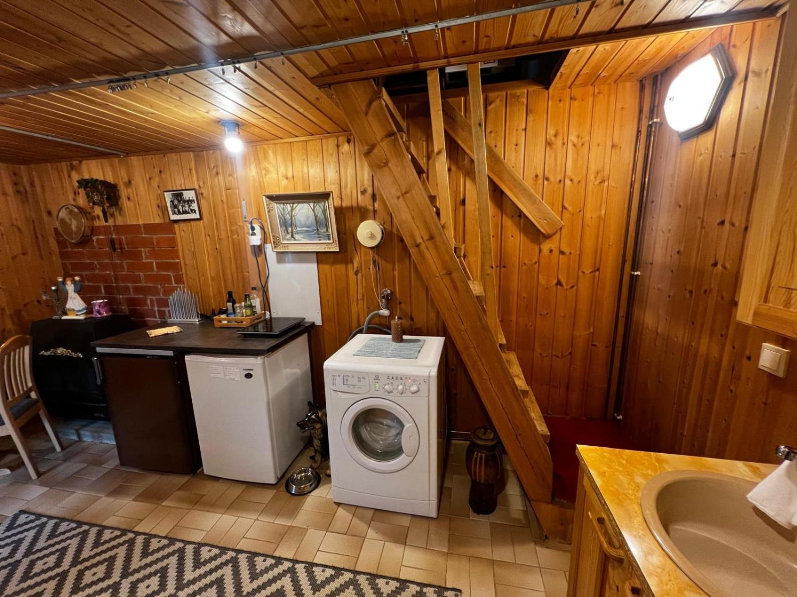 Adorable 1-Bedroom Cottage/Guesthouse In Kittilae Luaran gambar