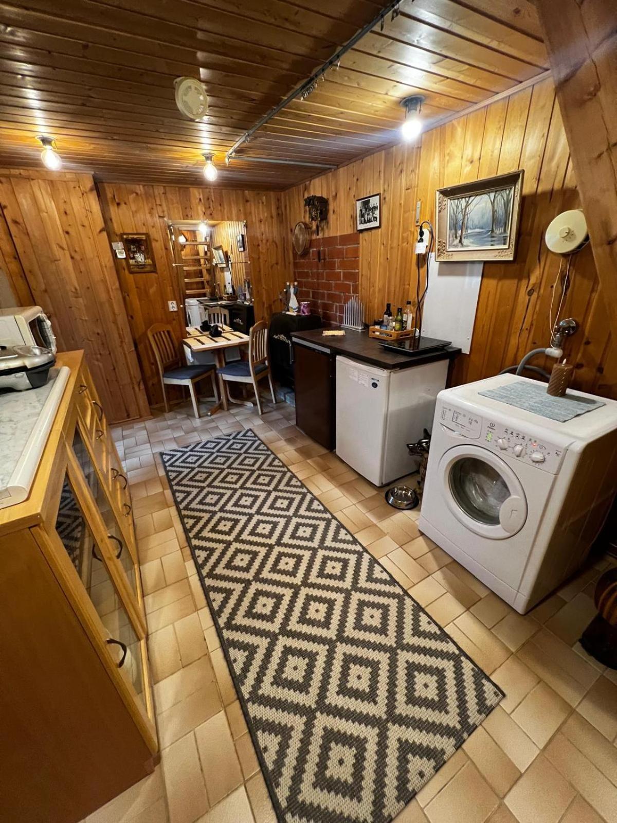 Adorable 1-Bedroom Cottage/Guesthouse In Kittilae Luaran gambar