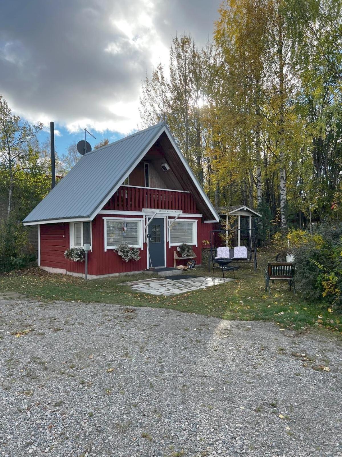 Adorable 1-Bedroom Cottage/Guesthouse In Kittilae Luaran gambar